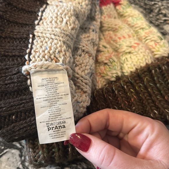 2 FOR 1! Cozy PrAna Wool Beanies - Picture 6 of 8